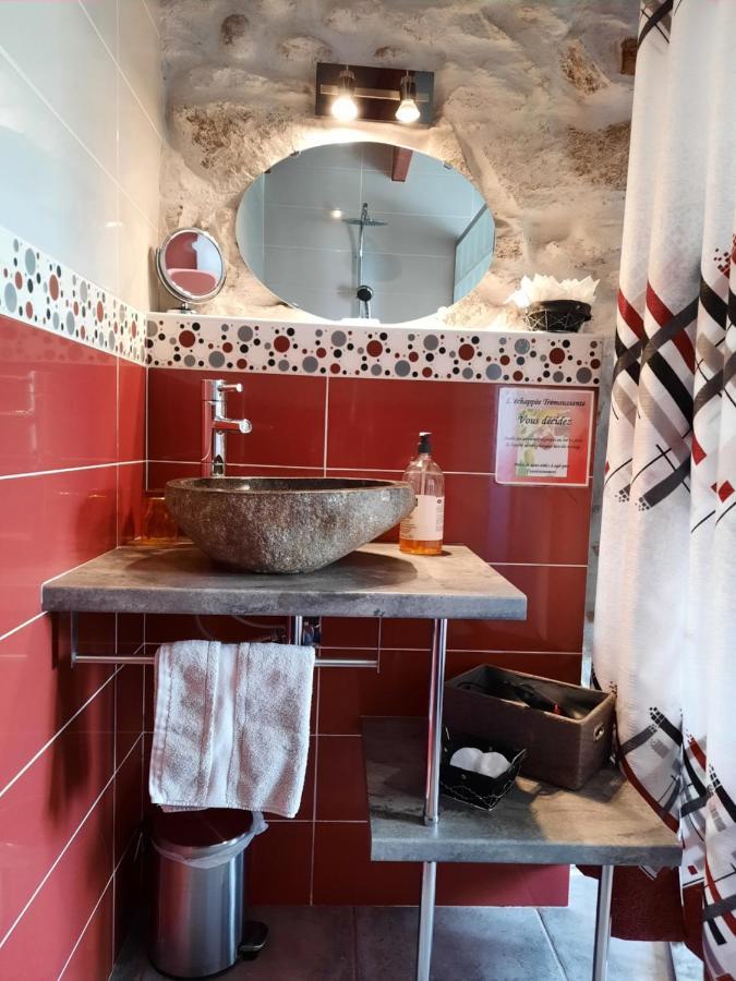 L'Echappee Tremoussante Bed and Breakfast Saint-Barthélemy-de-Vals Buitenkant foto