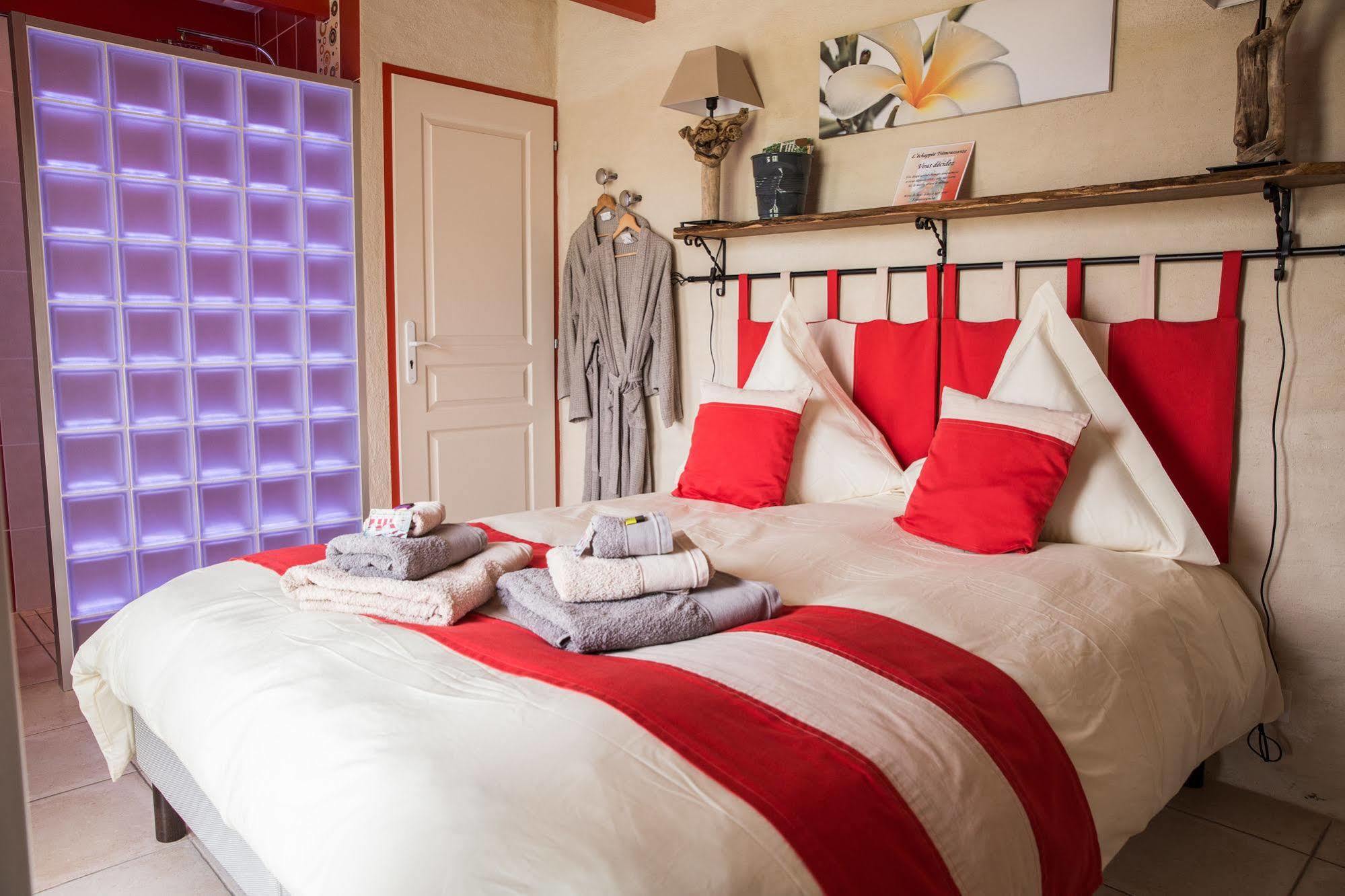 L'Echappee Tremoussante Bed and Breakfast Saint-Barthélemy-de-Vals Buitenkant foto